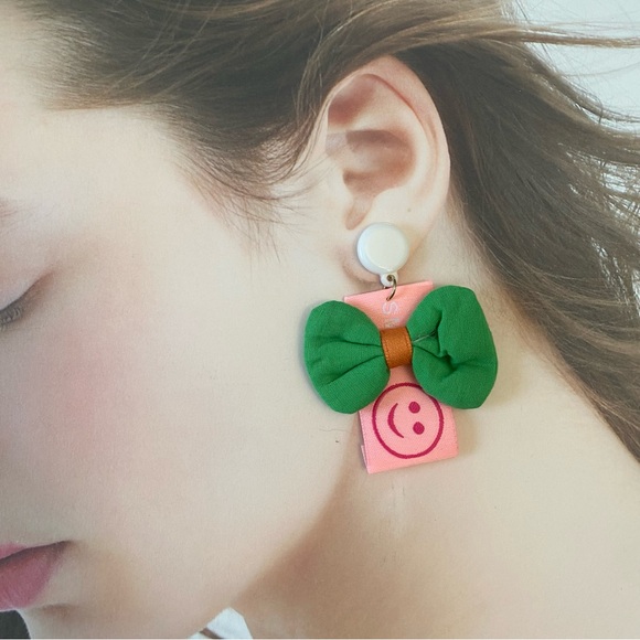 4/$15 Y2K Yellow Flower Teddy Bear Green Bow Drop Mix Match Earrings - Picture 3 of 5